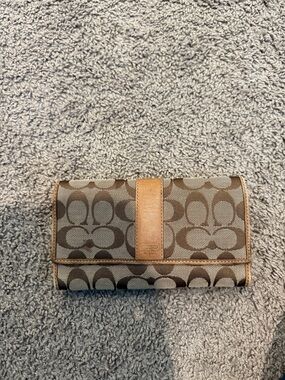 Coach Signature Canvas Wallet in Brown and Tan